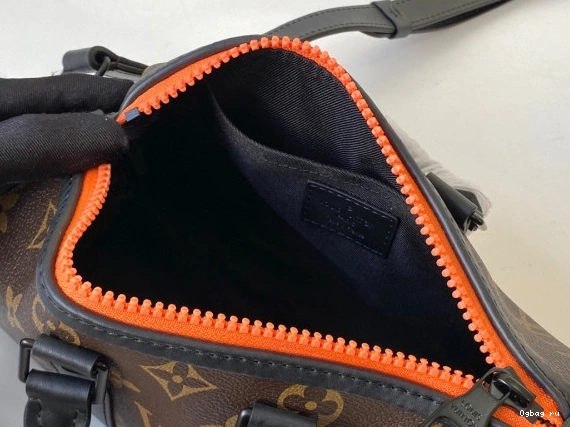 VUITTON LEEPALL LOUIS NANO 0805